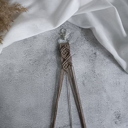 Makramee Schlüsselanhänger Anleitung